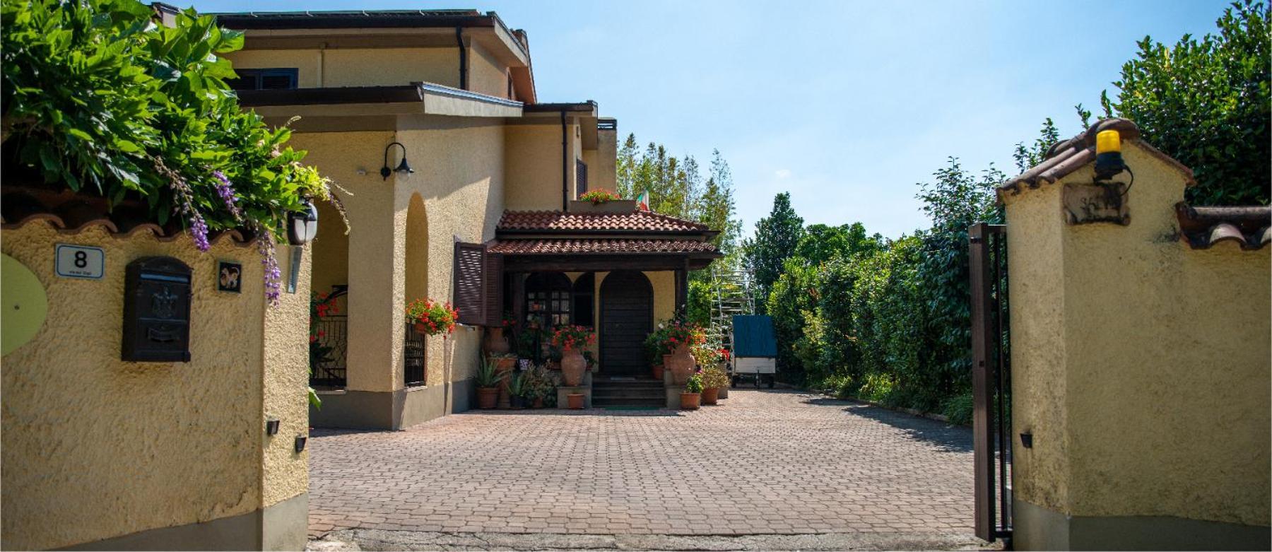 Alloggio Per Uso Turistico Sant'Andrea Lariano Εξωτερικό φωτογραφία
